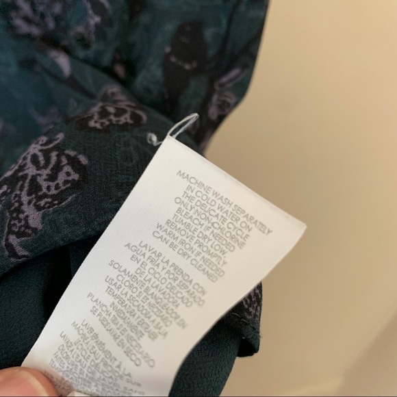 CAbi Evermore Floral Blouse #3065 size M - Picture 5 of 6